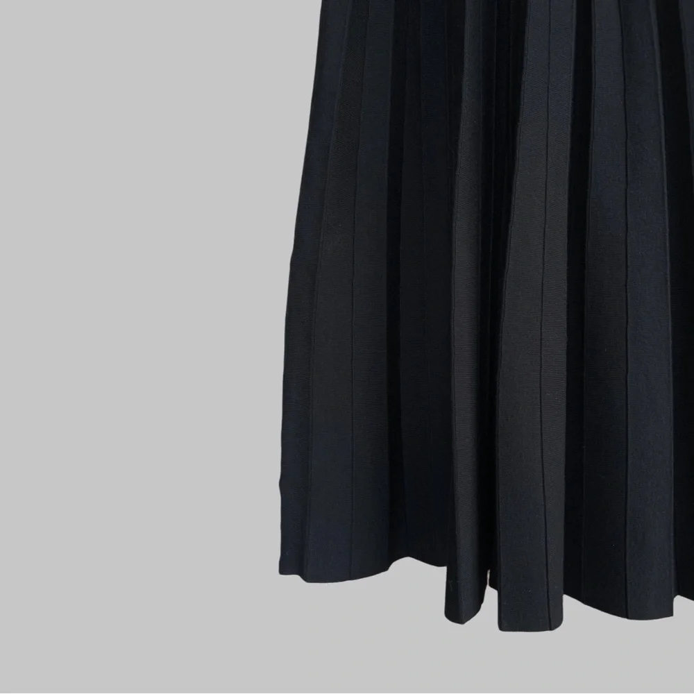 SEZANE Black Plunging V Neck Ecovero Lenzing Scalloped Knit Dahlia Midi Dress - Picture 5 of 10